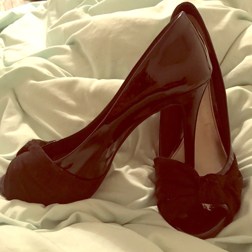 Black Fioni pumps